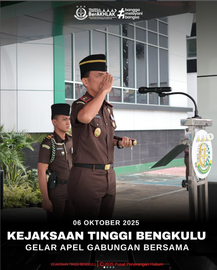 Kejaksaan Tinggi Bengkulu melaksanakan apel gabungan yang diikuti oleh seluruh pegawai Kejaksaan Tinggi Bengkulu dan Kejaksaan Negeri Bengkulu Kegiatan ini berlangsung di halaman Kantor Kejati Bengkulu