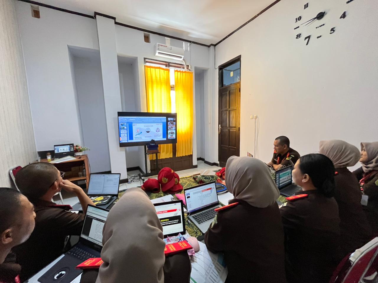Hari Kesepuluh Pelaksanaan Latsar CPNS Golongan III Kejaksaan Negeri Kepulauan Selayar