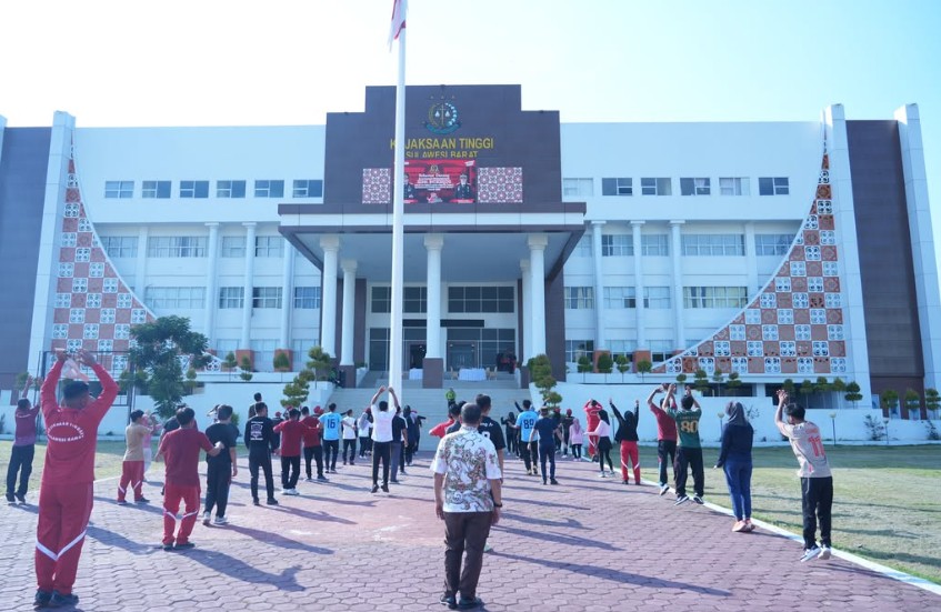 Senam Sehat jajaran Kejaksaan Tinggi Sulawesi Barat