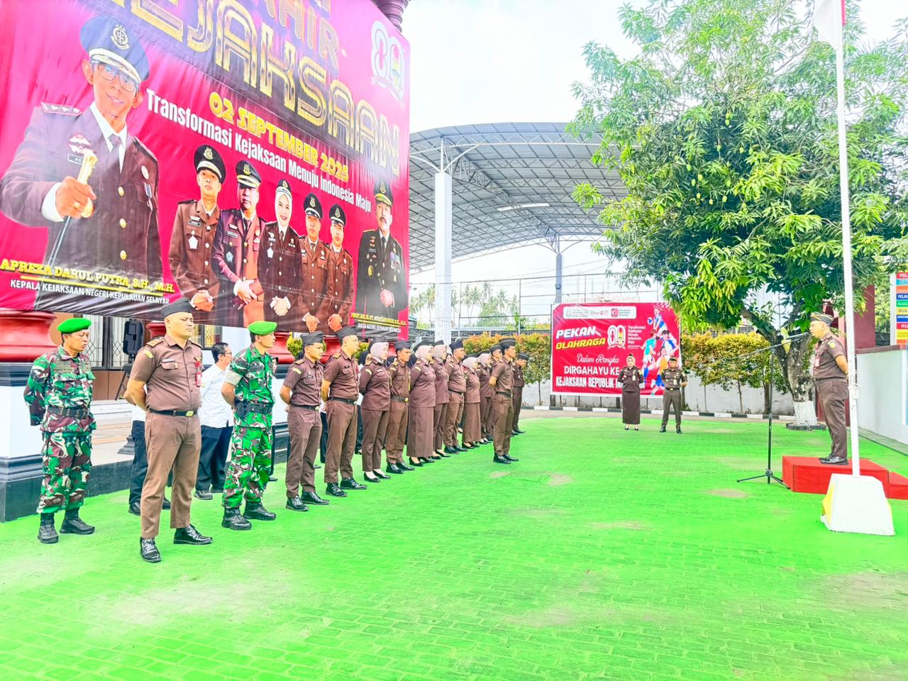 Kasi Pidum Kejari Kepulauan Selayar Pimpin Apel Pagi  Kejaksaan Negeri Kepulauan Selayar Ingatkan Jaga Kedisiplinan dan Profesionalitas