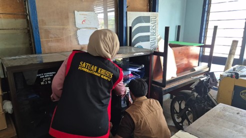 Tim Pidsus Kejari Sinjai Geledah Empat Kantor Instansi Terkait Korupsi Jaringan SPAM