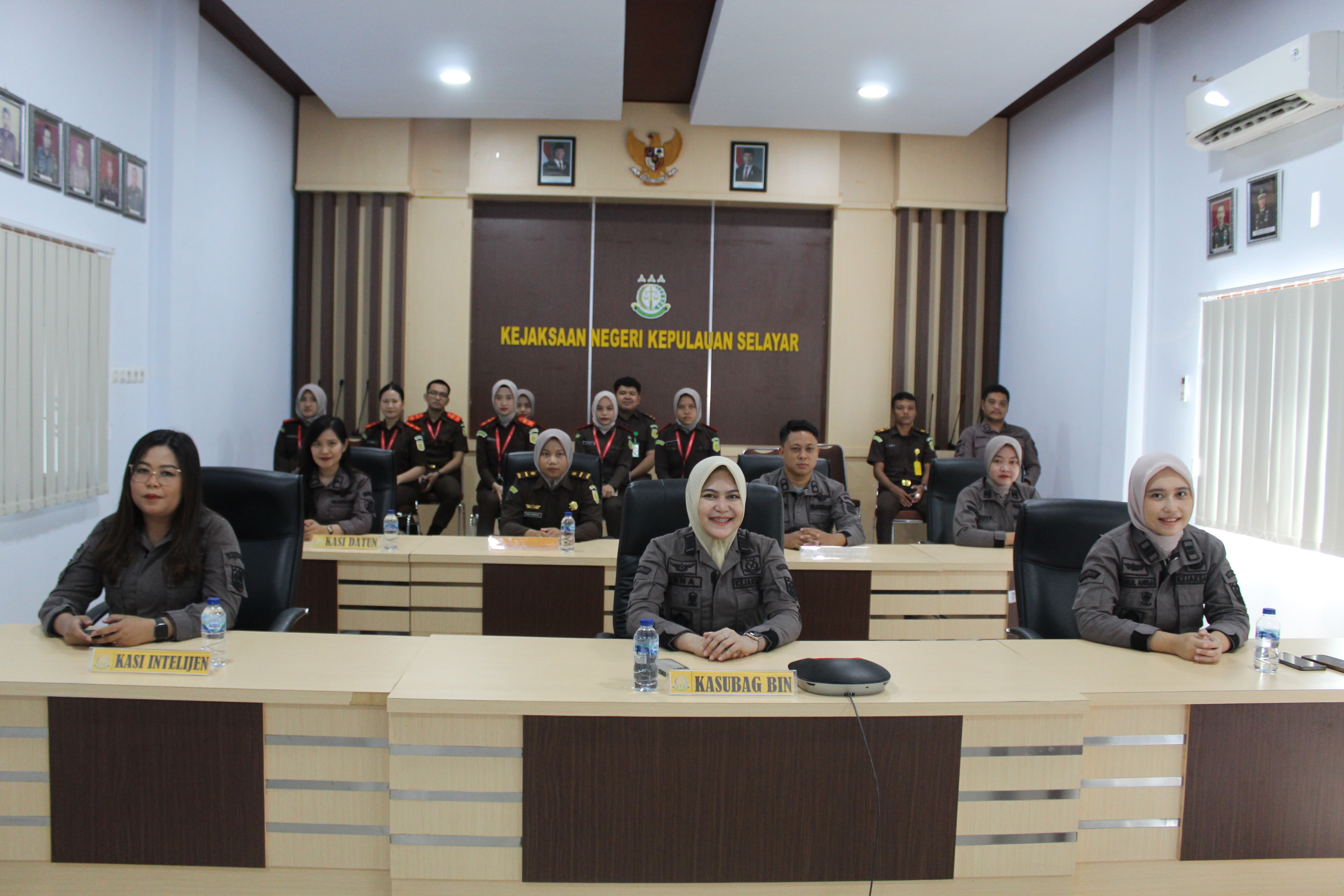 Kejari Kepulauan Selayar Mengikuti Arahan Terkait Penggunaan  Media Sosial Bagi Pegawai Kejaksaan yang di selenggarakan Jam Intel Secara Daring