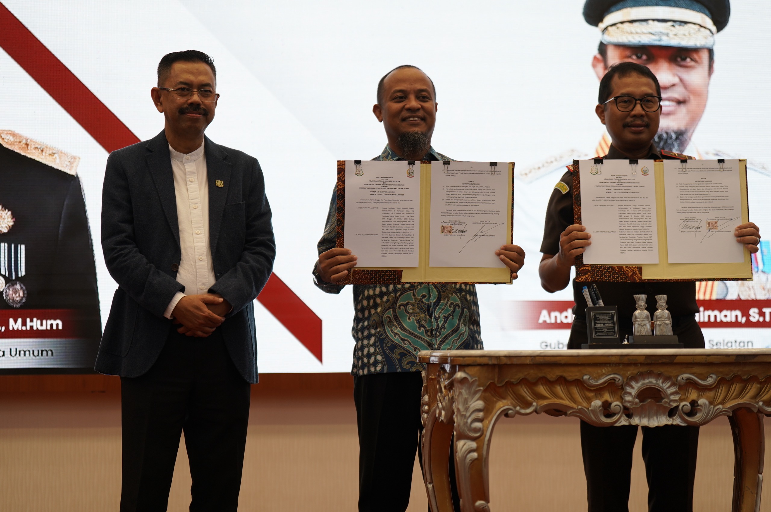 Dihadiri Jampidum Kejati Sulsel Dan Pemprov Sulsel Tandatangani MoU Penerapan Pidana Kerja Sosial Berdasarkan KUHP Baru