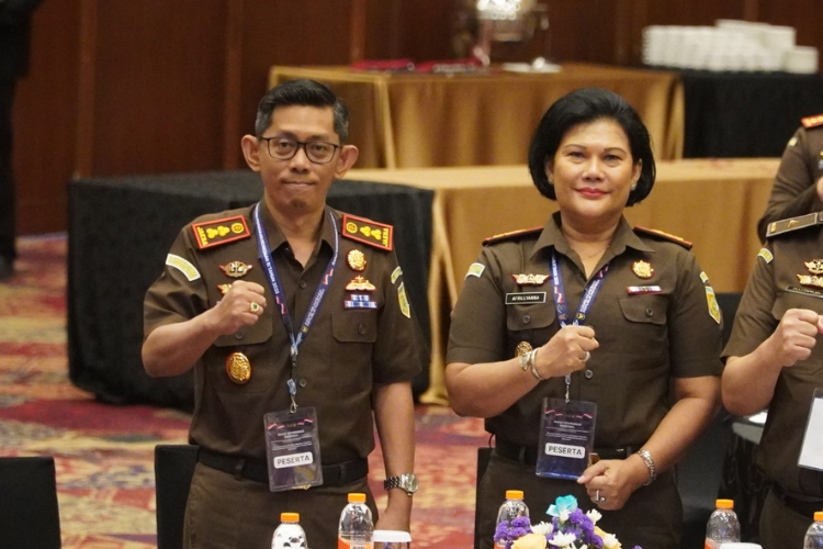 Rapat Koordinasi Nasional Komisi Kejaksaan Republik Indonesia dengan Bidang Pengawasan dan Bidang Pembinaan Kejaksaan Republik Indonesia dengan tema Strategi Kolaboratif untuk Menjaga Integritas Profesionalisme dan Peningkatan Kinerja Insan Adhyaksa