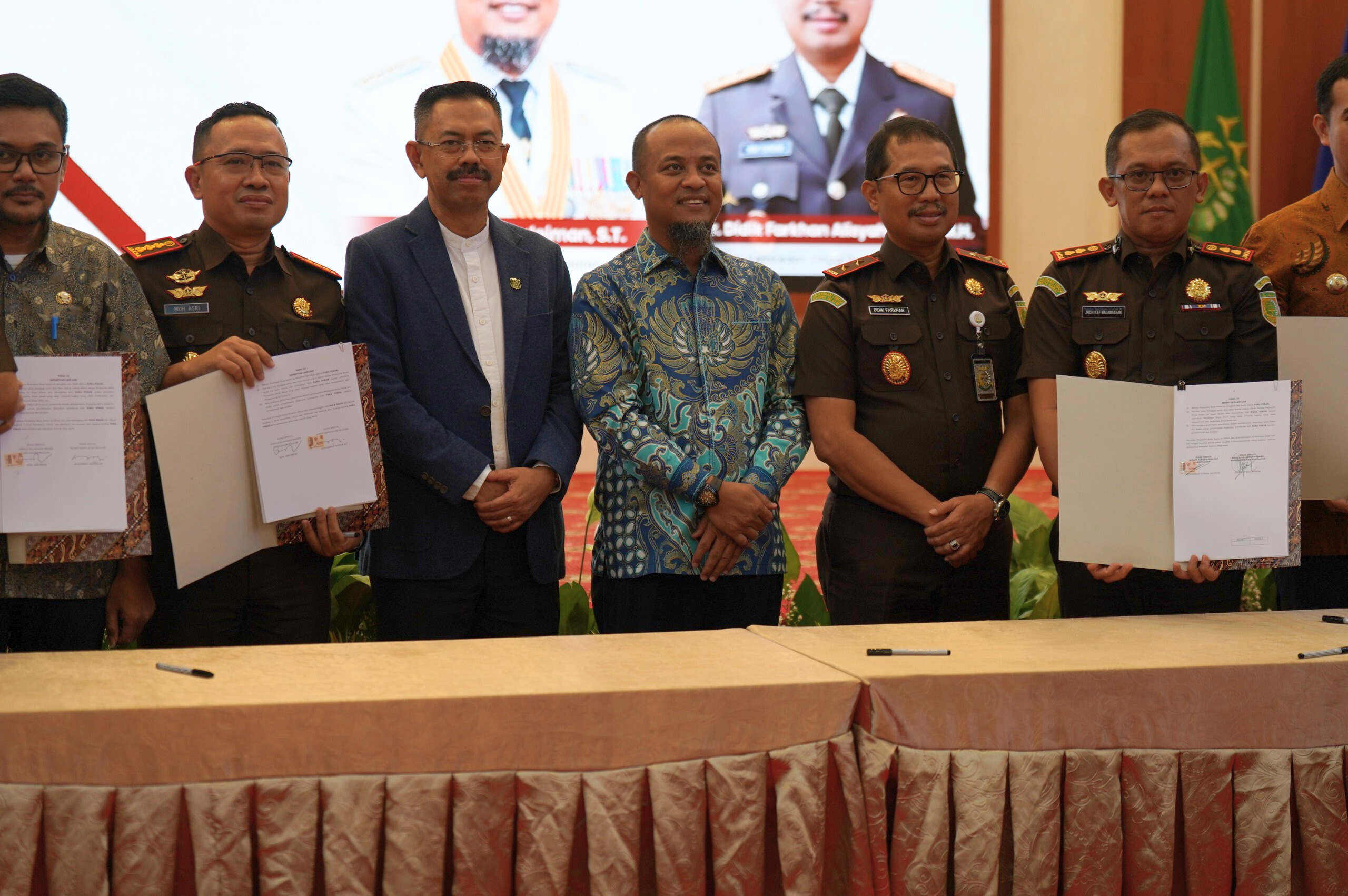 Kajari Kepulauan Selayar Hadiri Penandatanganan MoU Untuk Penguatan Penanganan Hukum di Sulsel