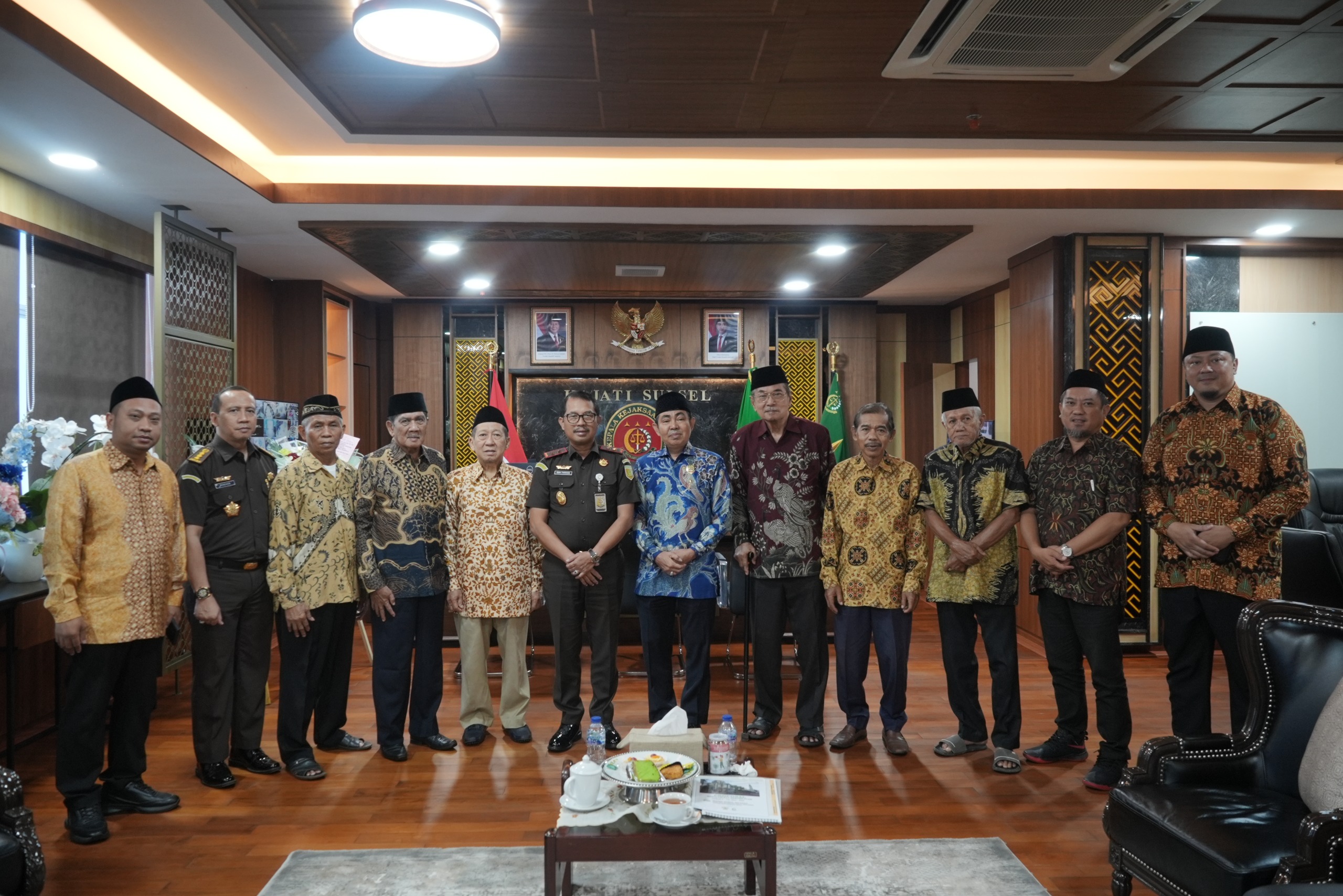 Kajati Sulsel Didik Farkhan Dukung Penuh Pengembangan Masjid Nurul Mukjizat Adhyaksa