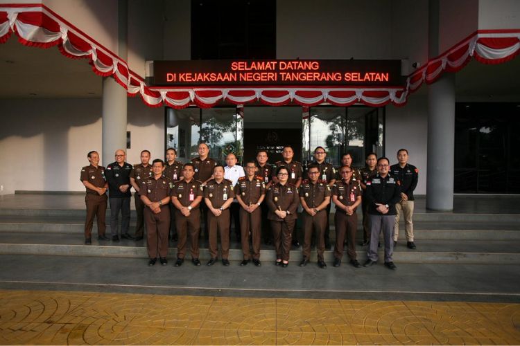 Supervisi Bidang Tindak Pidana Khusus dan Bidang Pemulihan Aset dan Eksaminasi Bidang Tindak Pidana Umum Ke Kejaksaan Negeri Tangerang Selatan