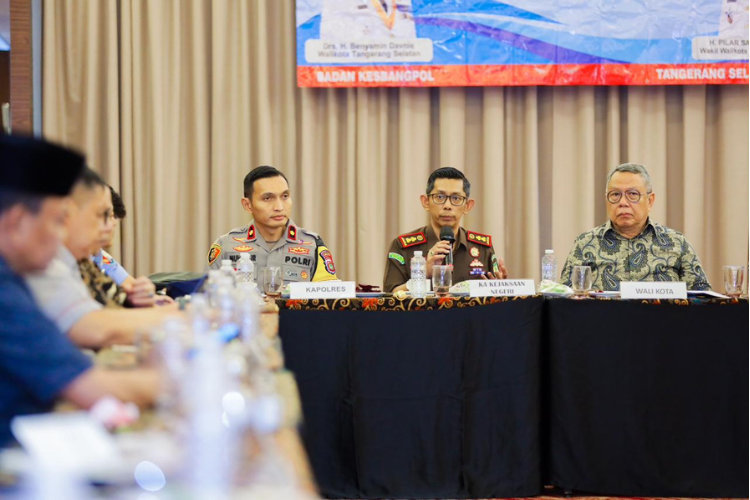 Rapat Forum Koordinasi Pimpinan Daerah Forkopimda) Kota Tangerang Selatan