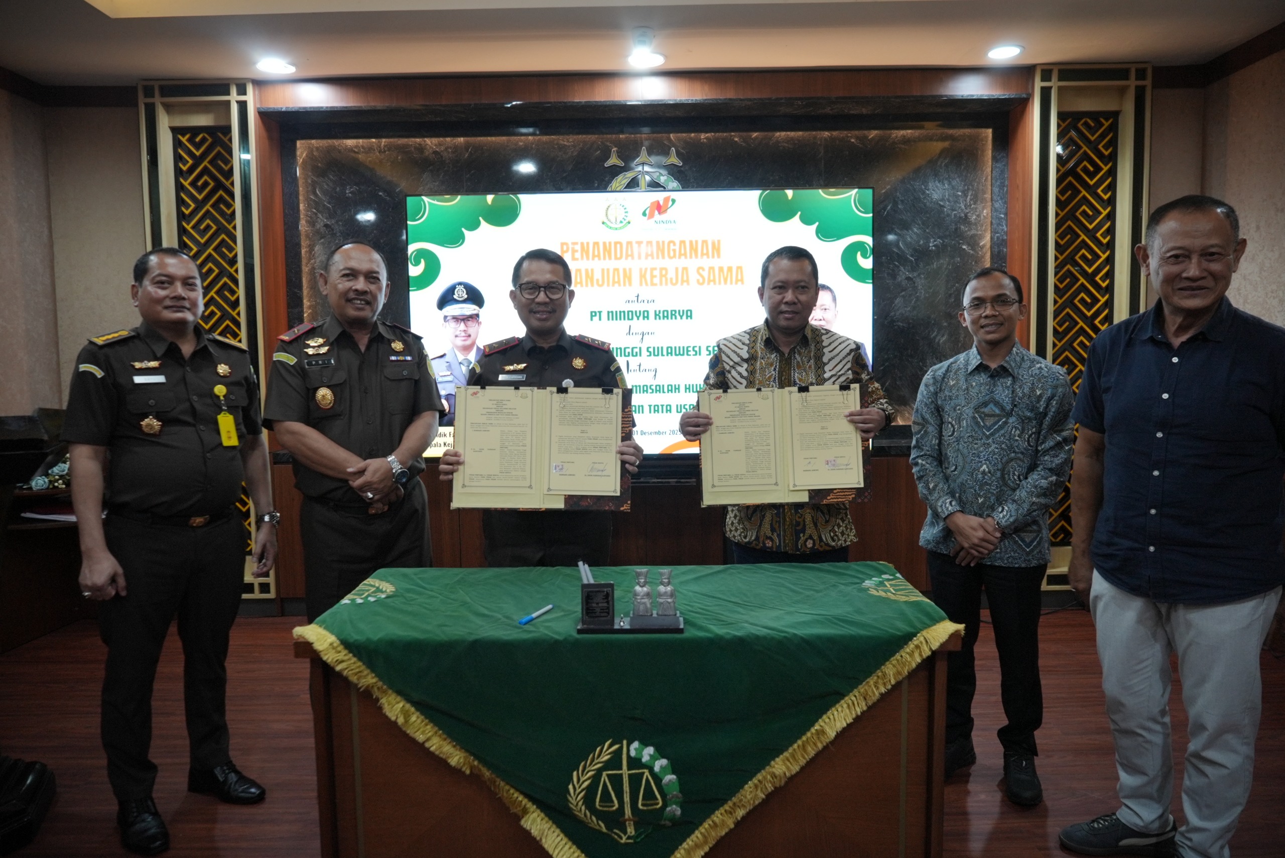 Kejati Sulsel dan PT Nindya Karya Teken Perjanjian Kerja Sama Perkuat Mitigasi Risiko Hukum Proyek Strategis