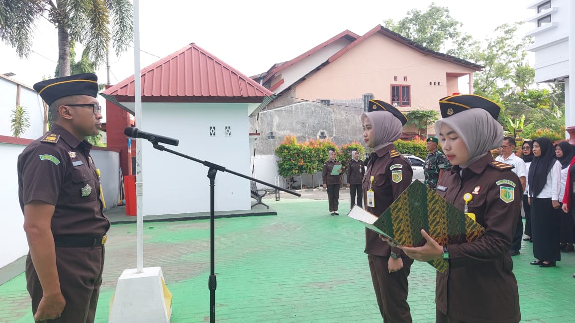 Kasi PAPBB Kejari Kepulauan Selayar Pimpin Apel Pagi Kejaksaan Negeri Kepulauan Selayar
