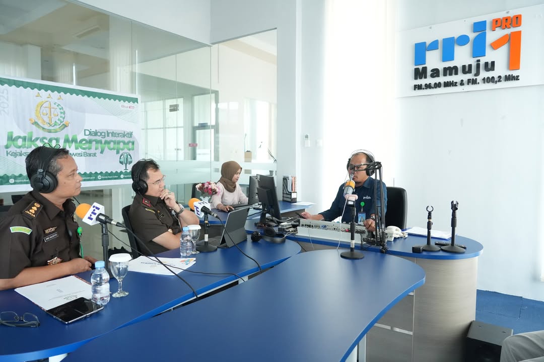 Jaks Menyapa di RRI Mamuju oleh Wakajati Sulbar