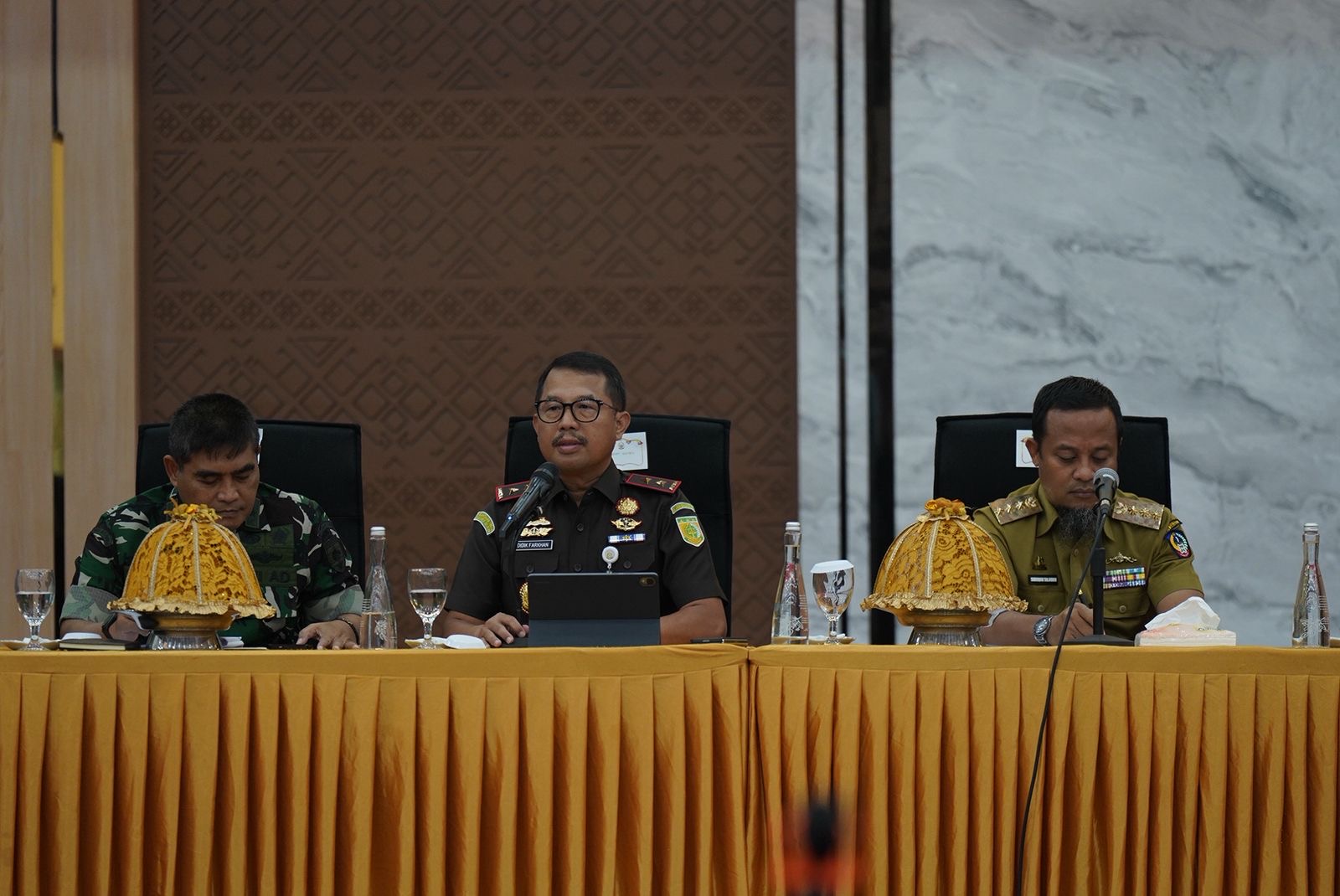 Kajati Sulsel Paparkan Strategi Penyelamatan Aset Negara dan Pengawasan Dana Desa dalam Rakor Forkopimda