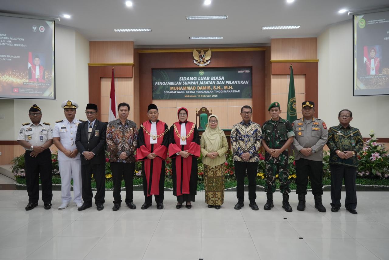 Perkuat Sinergitas Penegakan Hukum Kajati Sulsel Hadiri Pelantikan Wakil Ketua Pengadilan Tinggi Makassar