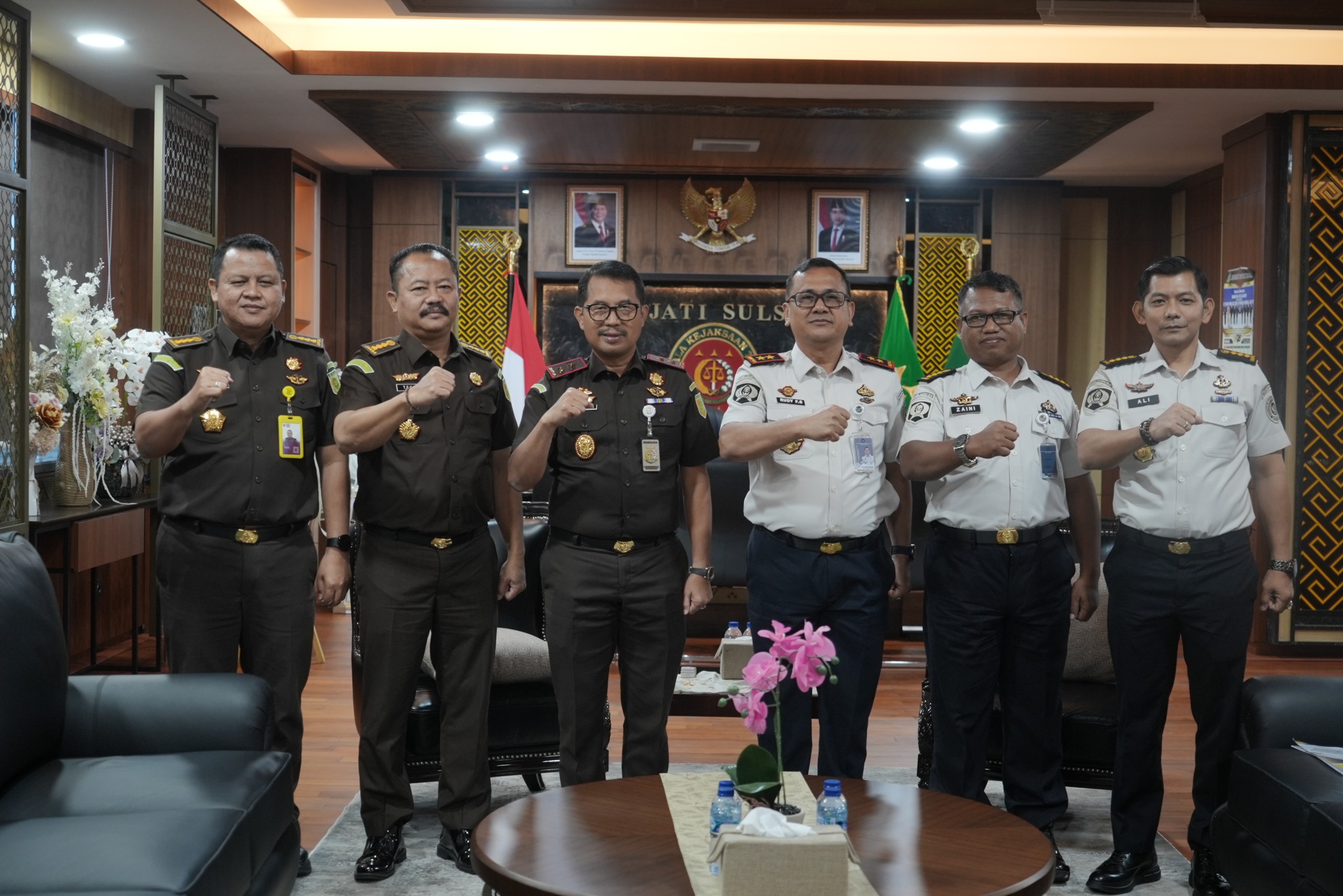 Mantapkan Sistem Peradilan Pidana Terpadu Kajati Sulsel dan Kakanwil Pemasyarakatan Gelar Pertemuan