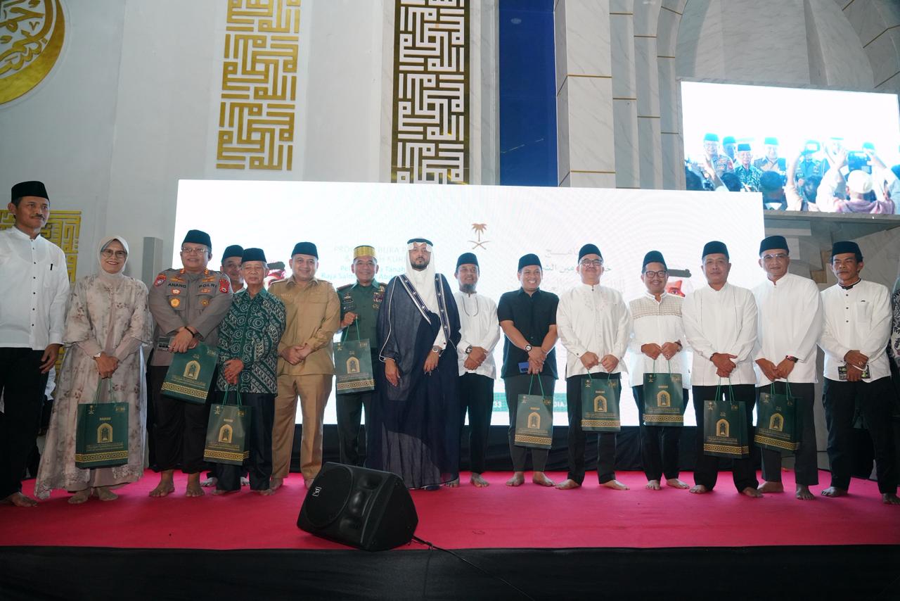 Kajati Sulsel Hadiri Buka Puasa Bersama Wakil Atase Kedutaan Besar Arab Saudi di Masjid Kubah 99 Asmaul Husna