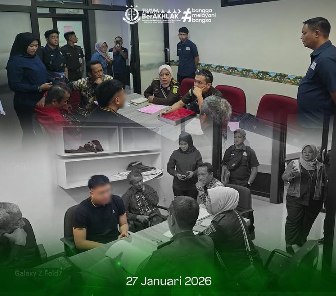 Kejaksaan Negeri Kota Bandung menerima Pelimpahan Berkas Perkara dan Tersangka AFP alias Resbob