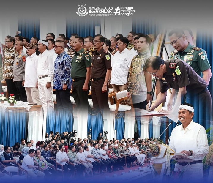 Kajati Jabar bersama Gubernur Kapolda Jabar dan Pangdam III Siliwangi menandatangani Nota Kesepakatan Pemerintah Daerah Provinsi Jawa Barat Dengan KabupatenKota Dan Mitra Di Wilayah Rebana