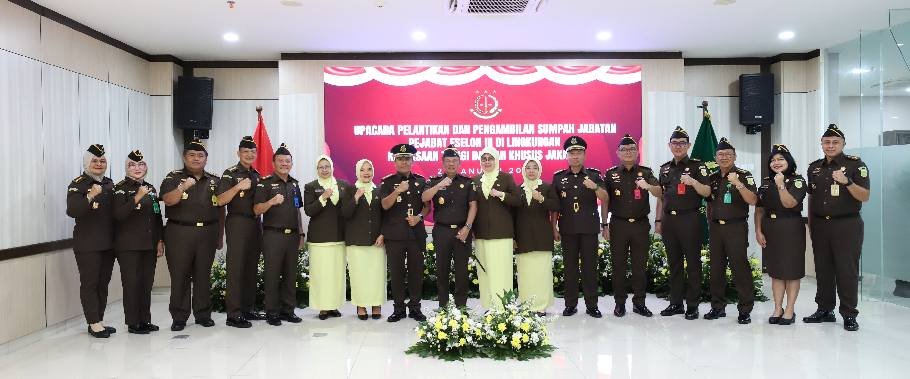Kejaksaan Tinggi Daerah Khusus Jakarta menyelenggarakan pelantikan pengambilan sumpah jabatan dan serah terima jabatan pejabat struktural Eselon III pada Rabu 21 Januari 2026