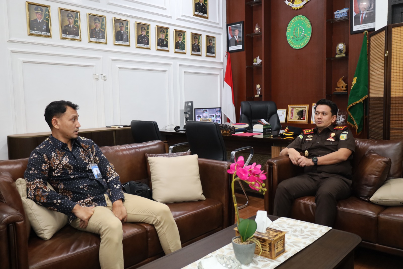 Kepala Kejaksaan Negeri Kepulauan Selayar Menerima Kunjungan Silaturahmi  Dari Pimpinan Cabang Bank BRI Kepulauan Selayar