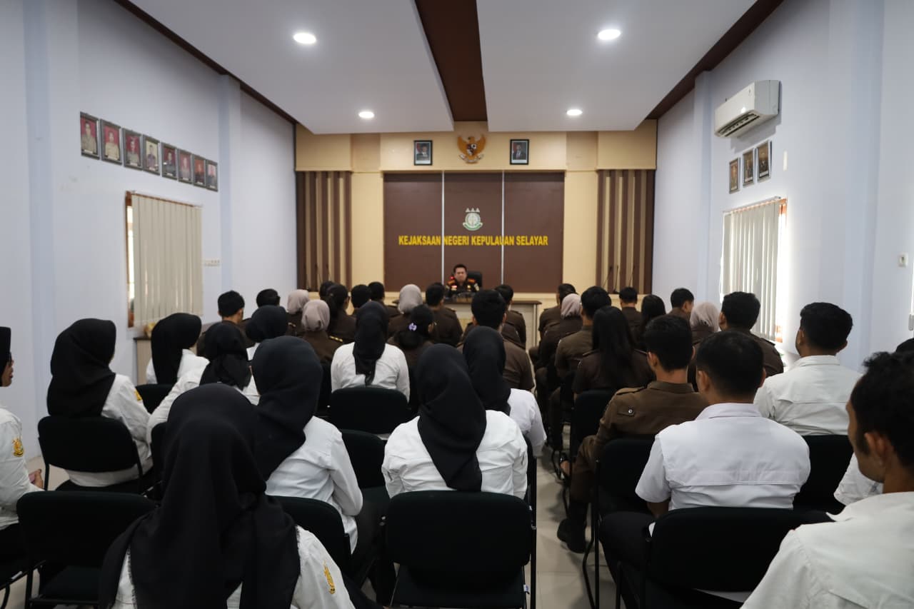 Kajari Kepulauan Selayar Pimpin Rapat Paripurna Kejaksaan Negeri Kepulauan Selayar