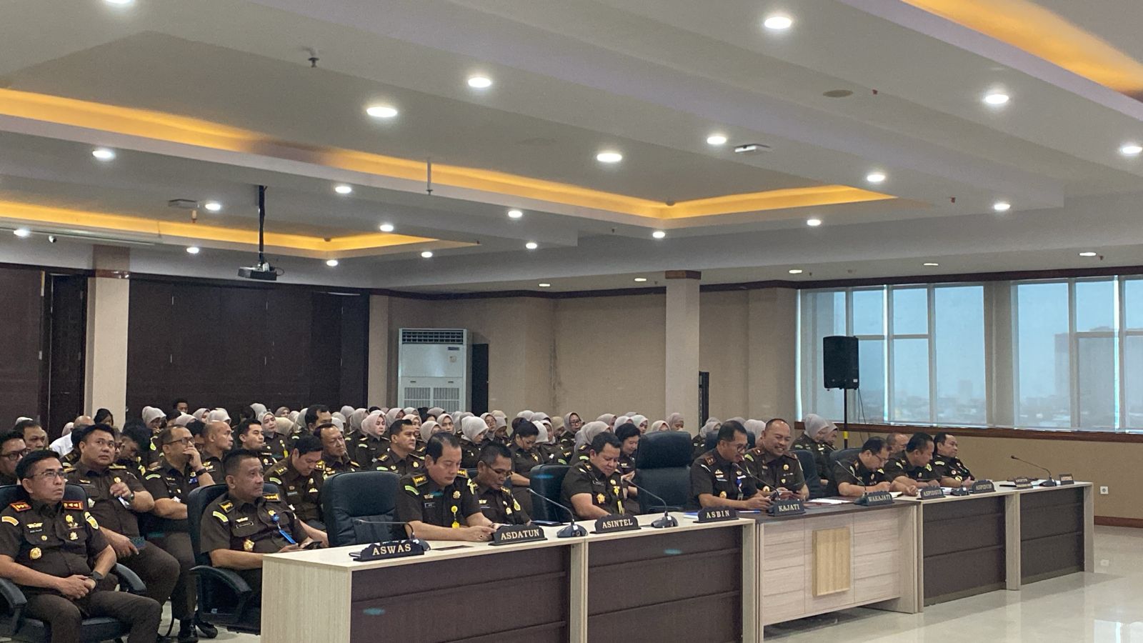 Kajati Sulsel Ikuti Kunjungan Kerja Virtual Jaksa Agung RI Tekankan Integritas dan Pengamanan Aset Jelang Idul Fitri