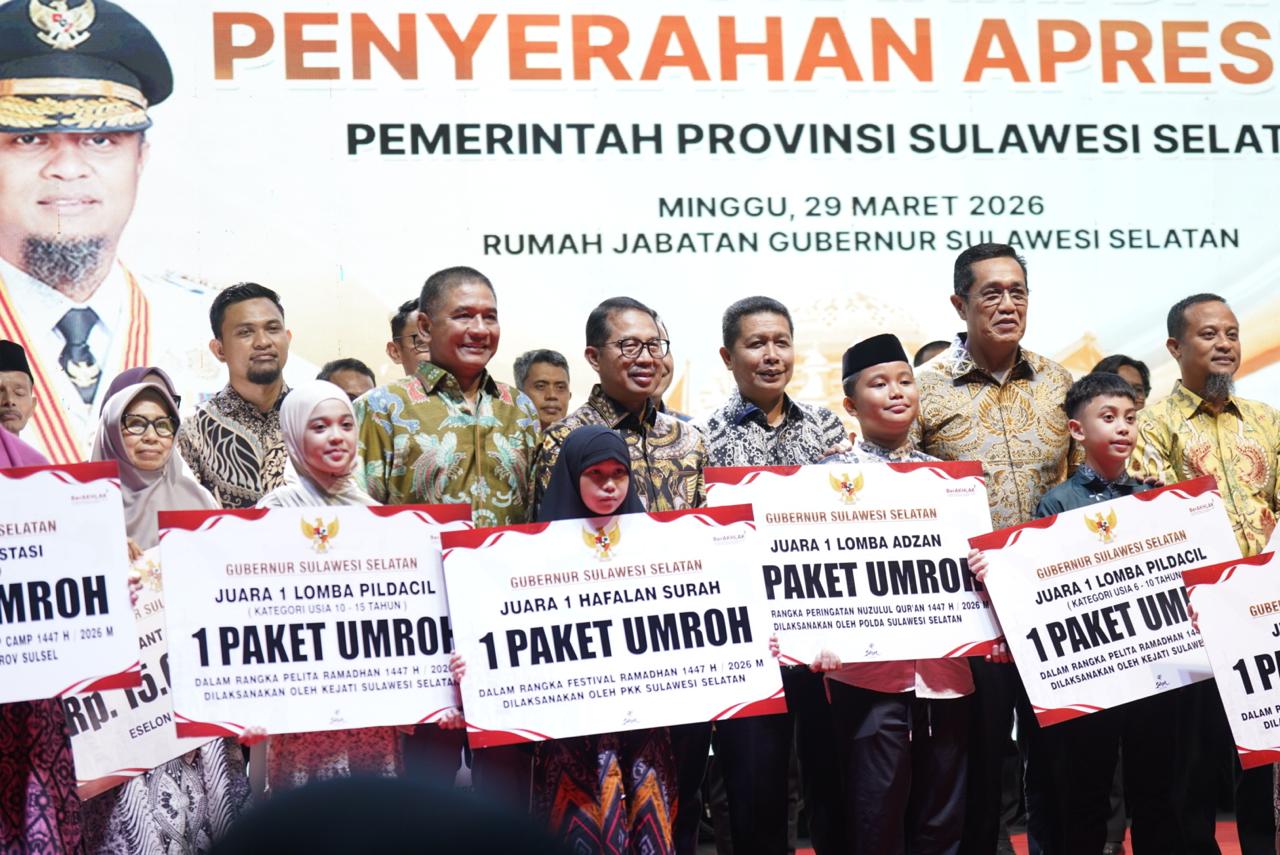 Kajati Sulsel Hadiri Silaturahmi dan Penyerahan Apresiasi Pemprov Sulsel Dukung Sinergi Pembangunan dan Pertahanan Negara