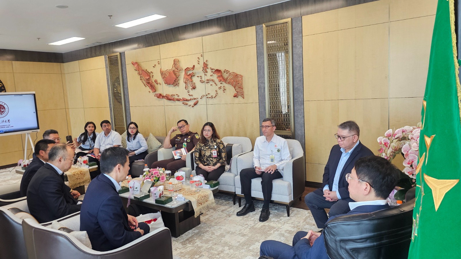 Perkuat Kemitraan Bidang Pendidikan  Kejaksaan Agung Terima Kunjungan Delegasi  China University of Political Science and Law CUPL)