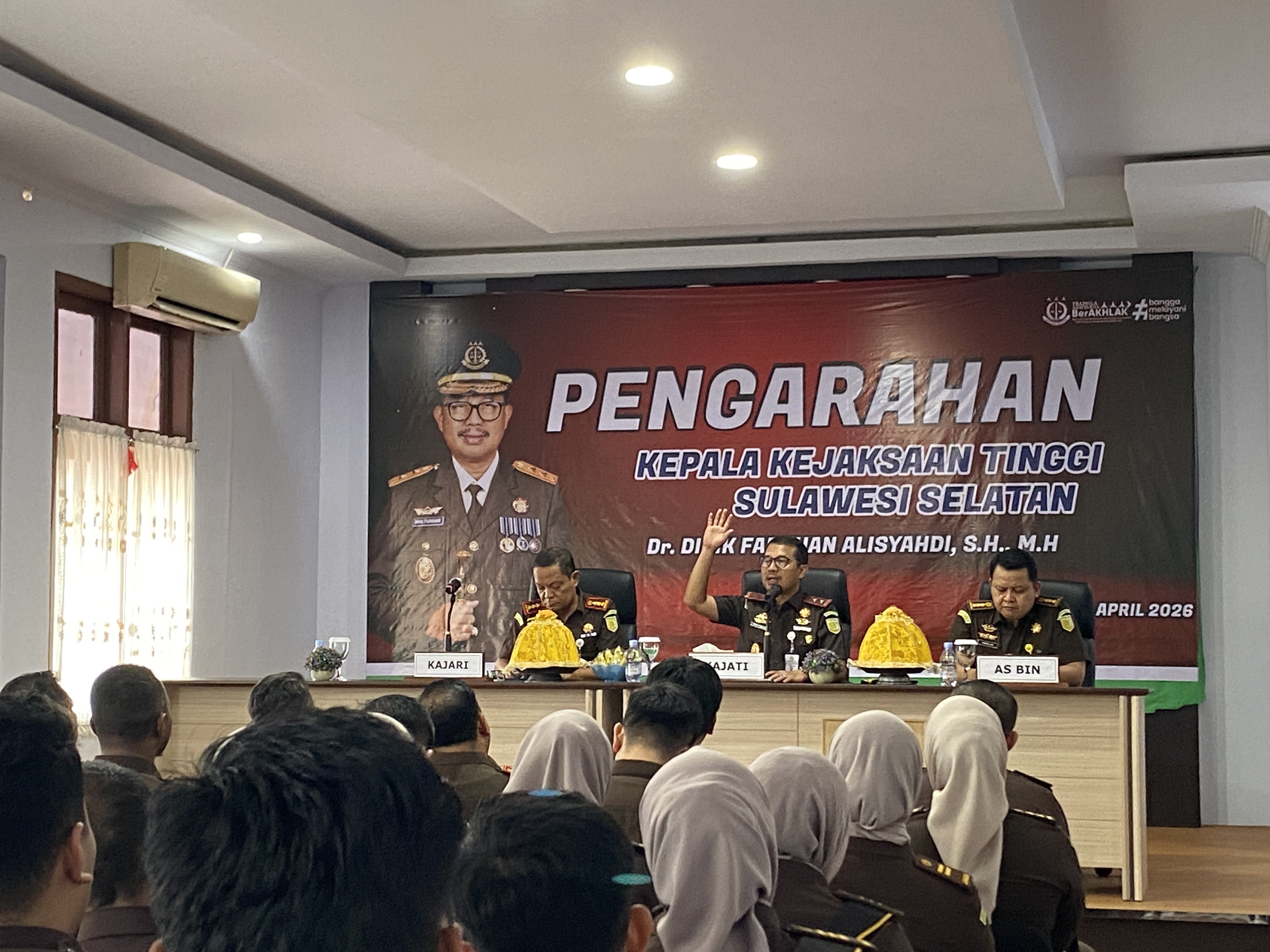 Kunker ke Kejari Bone Kajati Sulsel Tekankan Tiga Program Prioritas dan Resmikan Gedung Baru TK Adhyaksa XX