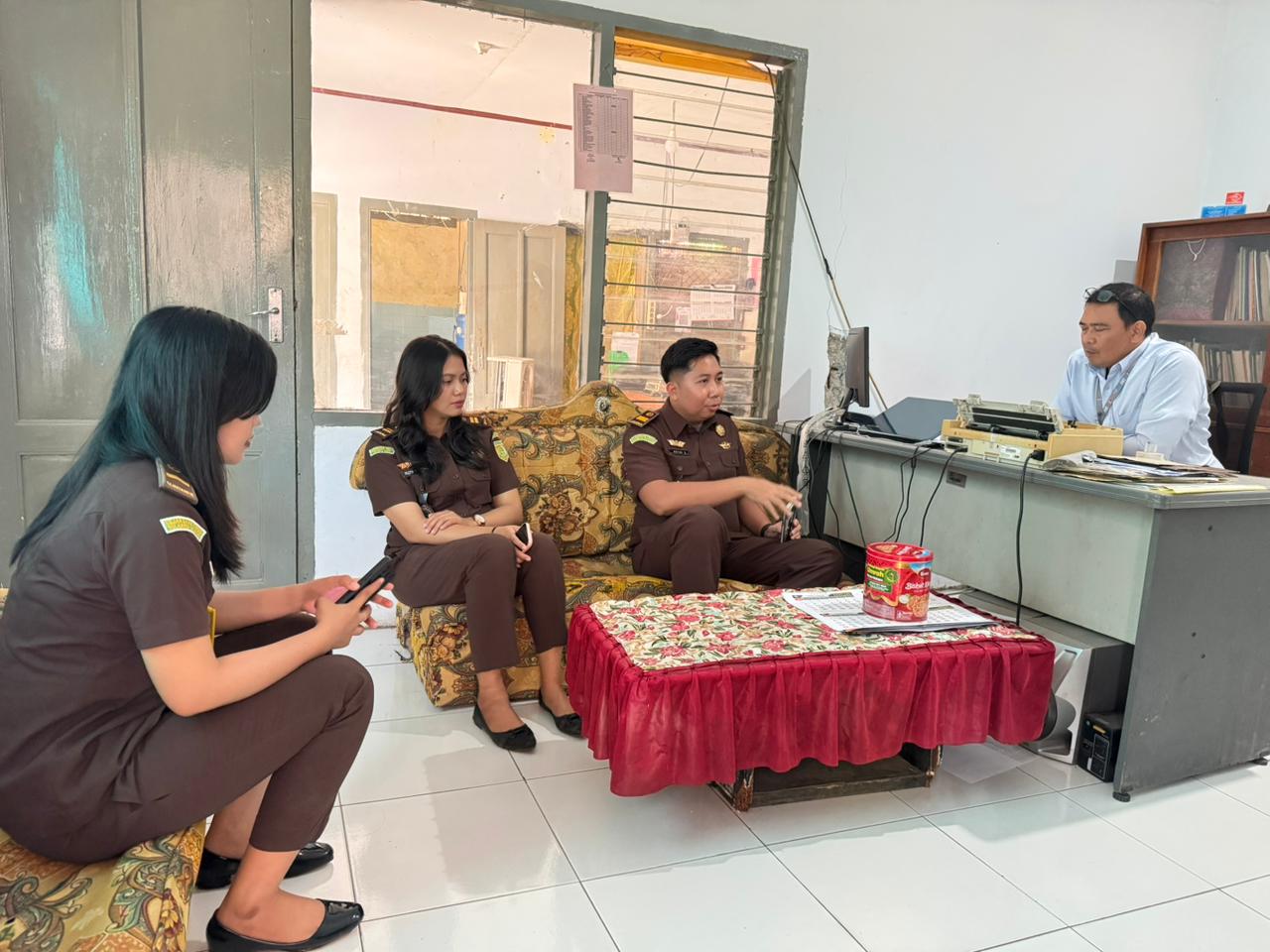 Koordinasi Terkait Kerjasama antara Kejaksaan Negeri Kepulauan Selayar melalui Bidang Datun dengan Kantor Pos Kepulauan Selayar