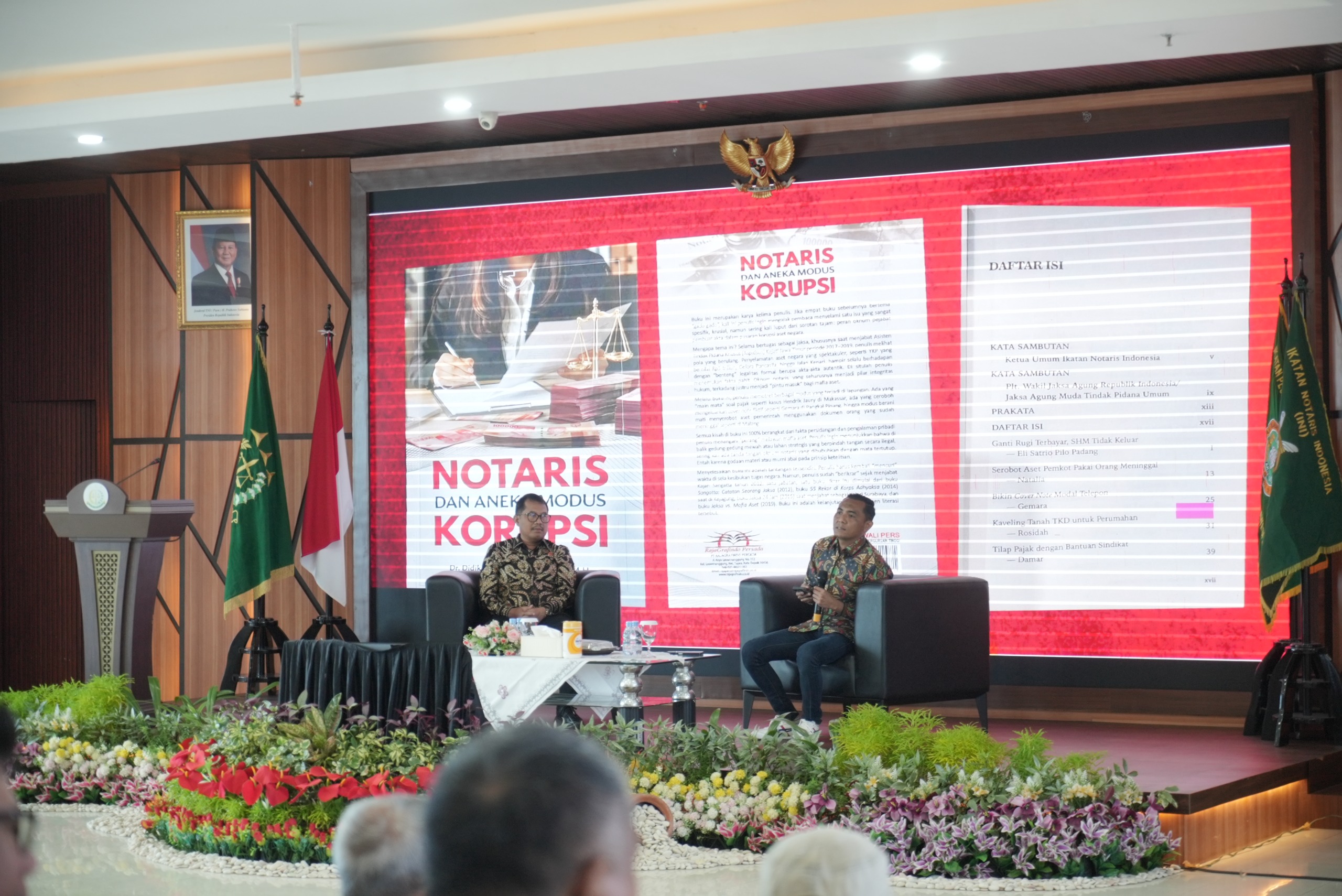 Kajati Sulsel Didik Farkhan Bedah Buku Notaris dan Aneka Modus Korupsi Ajak Praktisi Jaga Kemuliaan Profesi