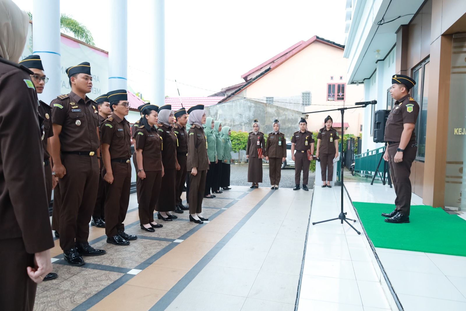Kasi Datun Kejari Kepulauan Selayar Pimpin Apel Pagi Kejaksaan Negeri Kepulauan Selayar