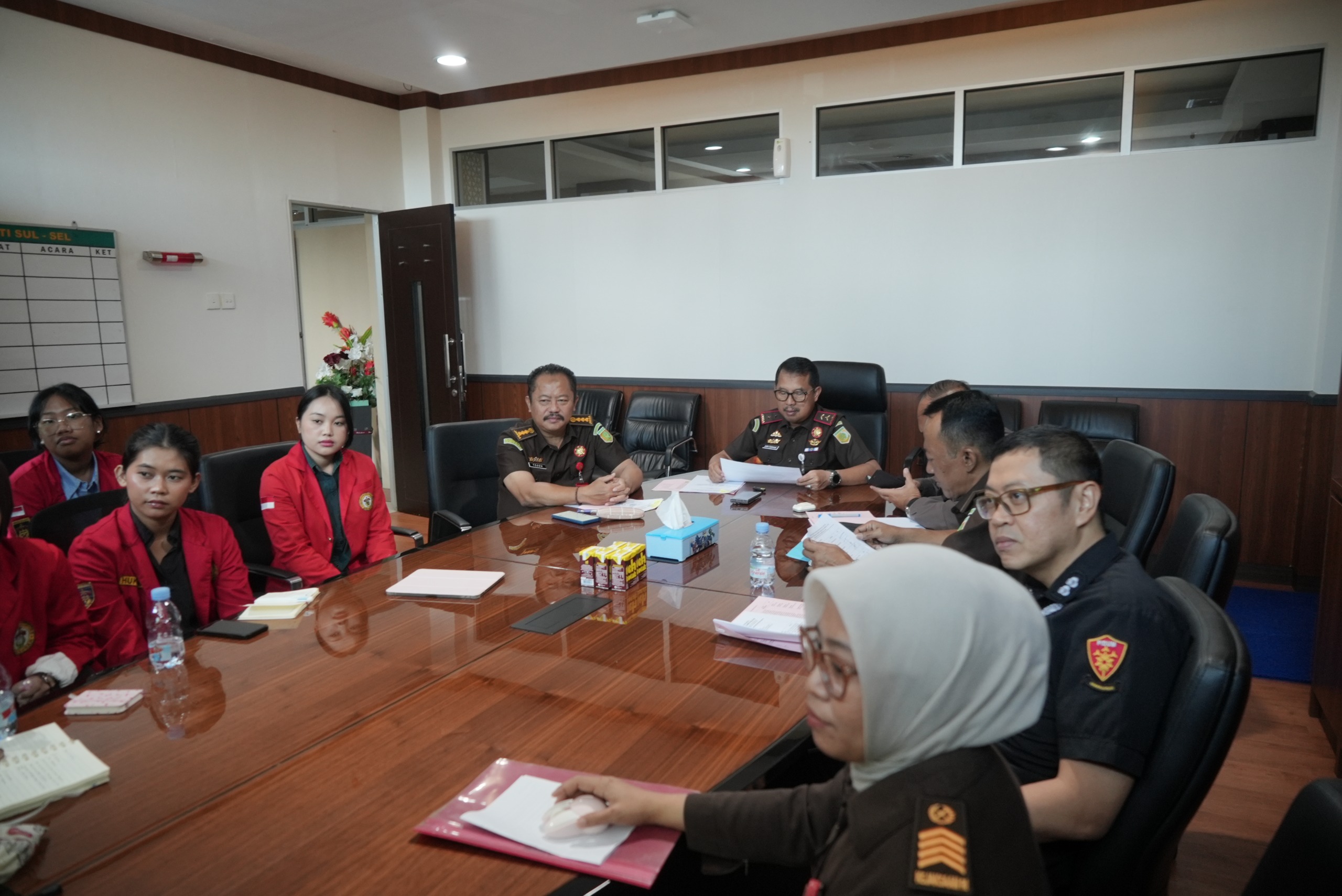 Wujudkan Hukum yang Humanis Kajati Sulsel Didik Farkhan Restui Perdamaian Dua Insan Muda di Kota Parepare