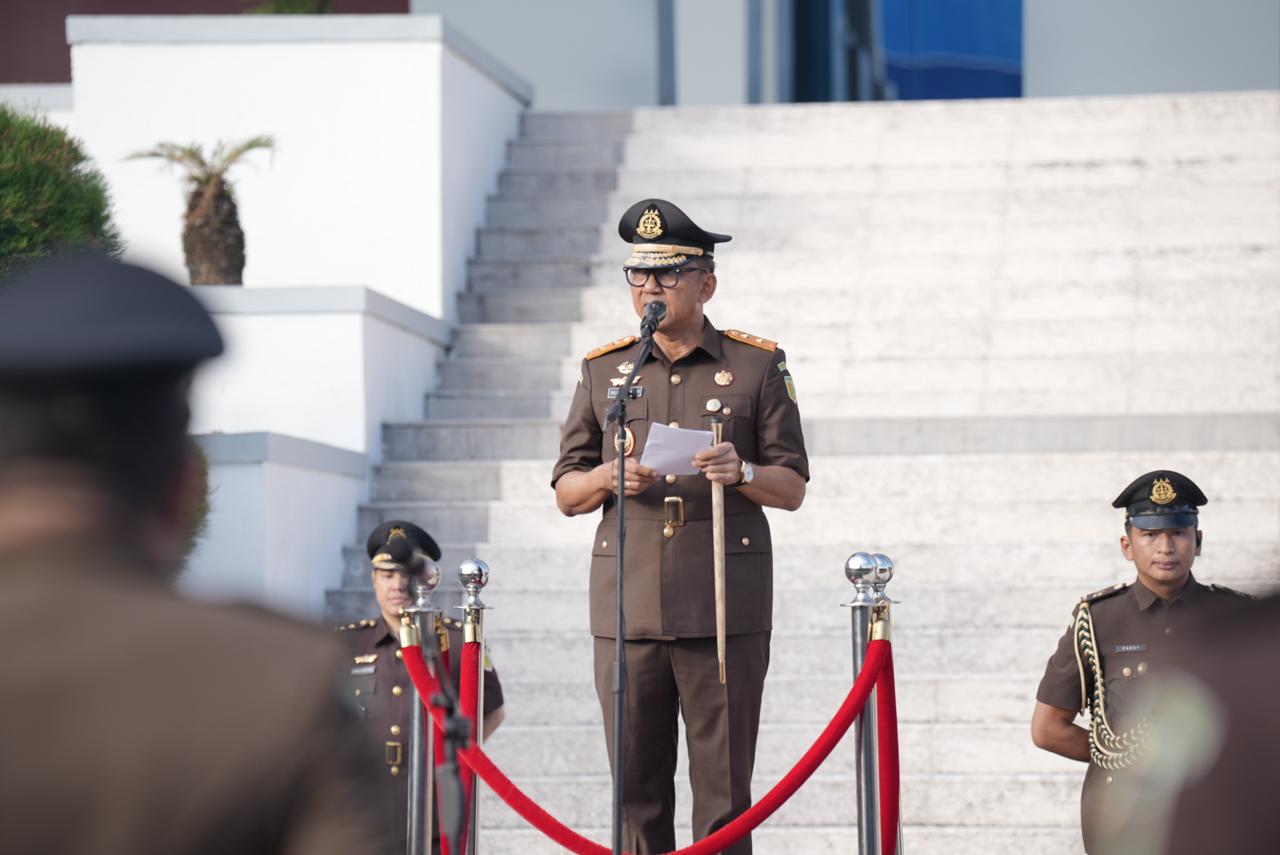 Peringati Harkitnas Ke-118 Kajati Sulsel Sila Pulungan Pimpin Upacara dan Tegaskan Komitmen Jaga Tunas Bangsa Demi Kedaulatan Negara