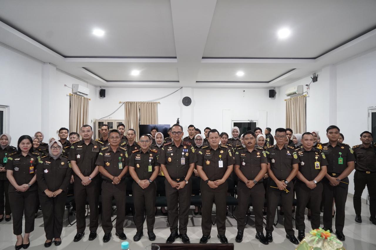 Kajati Sulsel Sila Pulungan Dorong Optimalisasi Kinerja Efisiensi dan Penguatan Integritas Jajaran Kejati Barru