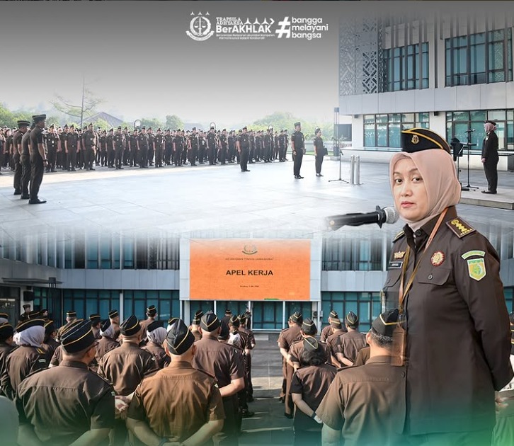 Asbin Kejati Jabar Pimpin Apel Kerja Tekankan Disiplin Aparatur dan Optimalisasi Kelengkapan SIMKARI