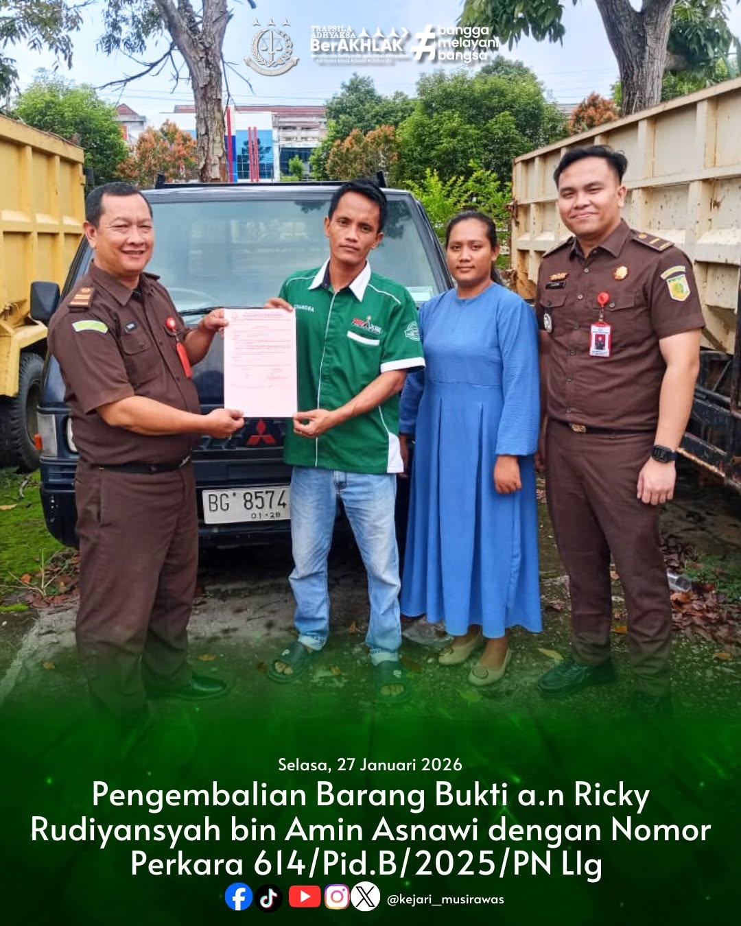 Berikan Kepastian Hukum Kejari Musi Rawas Laksanakan Pengembalian Barang Bukti Satu Unit Mobil L300