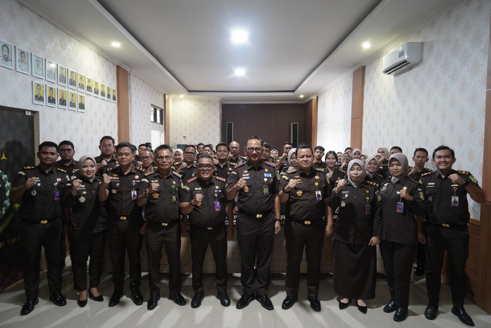 Kajati Sulsel Sila Pulungan Tekankan Kelengkapan Data MySimkari Jadi Penentu Tukin dan Karir di Kejari Takalar