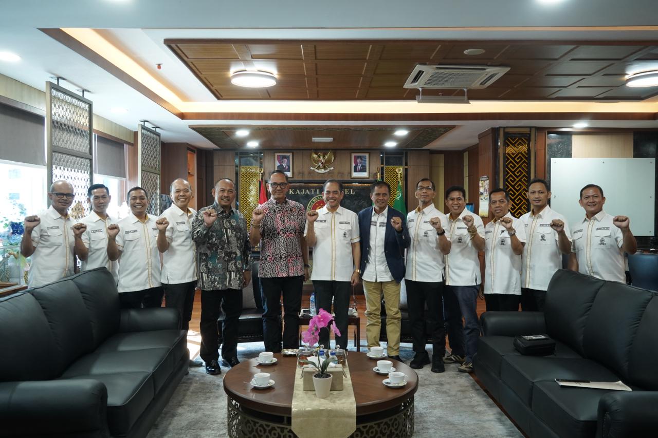 Kajati Sulsel Sila Pulungan Terima Audiensi Pengurus Gojukai Komitmen Dukung Prestasi Atlet Karate Daerah