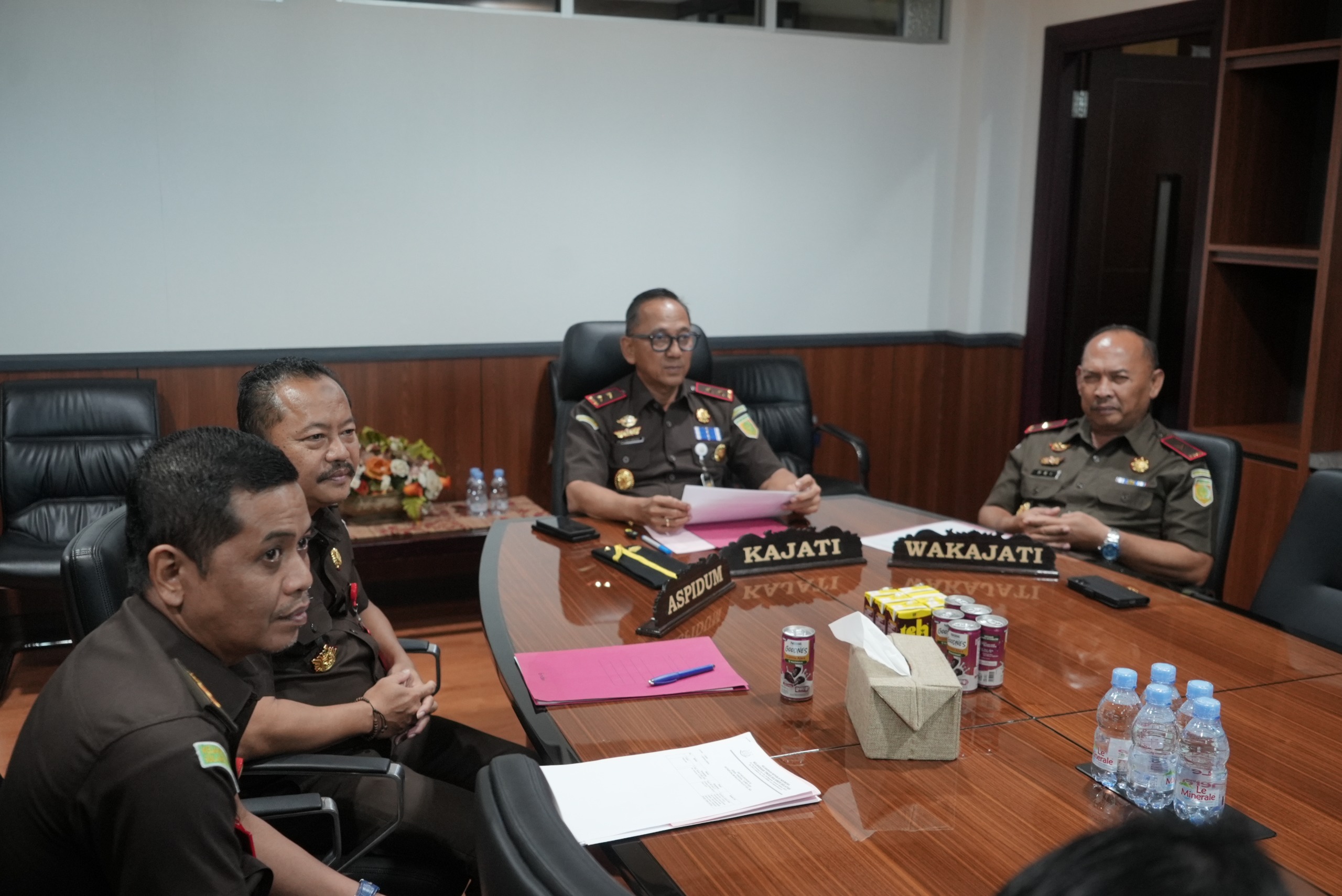 Utamakan Masa Depan Anak Kajati Sulsel Sila Pulungan Setujui Restorative Justice Perkara Penganiayaan Cabjari Pelabuhan Makassar