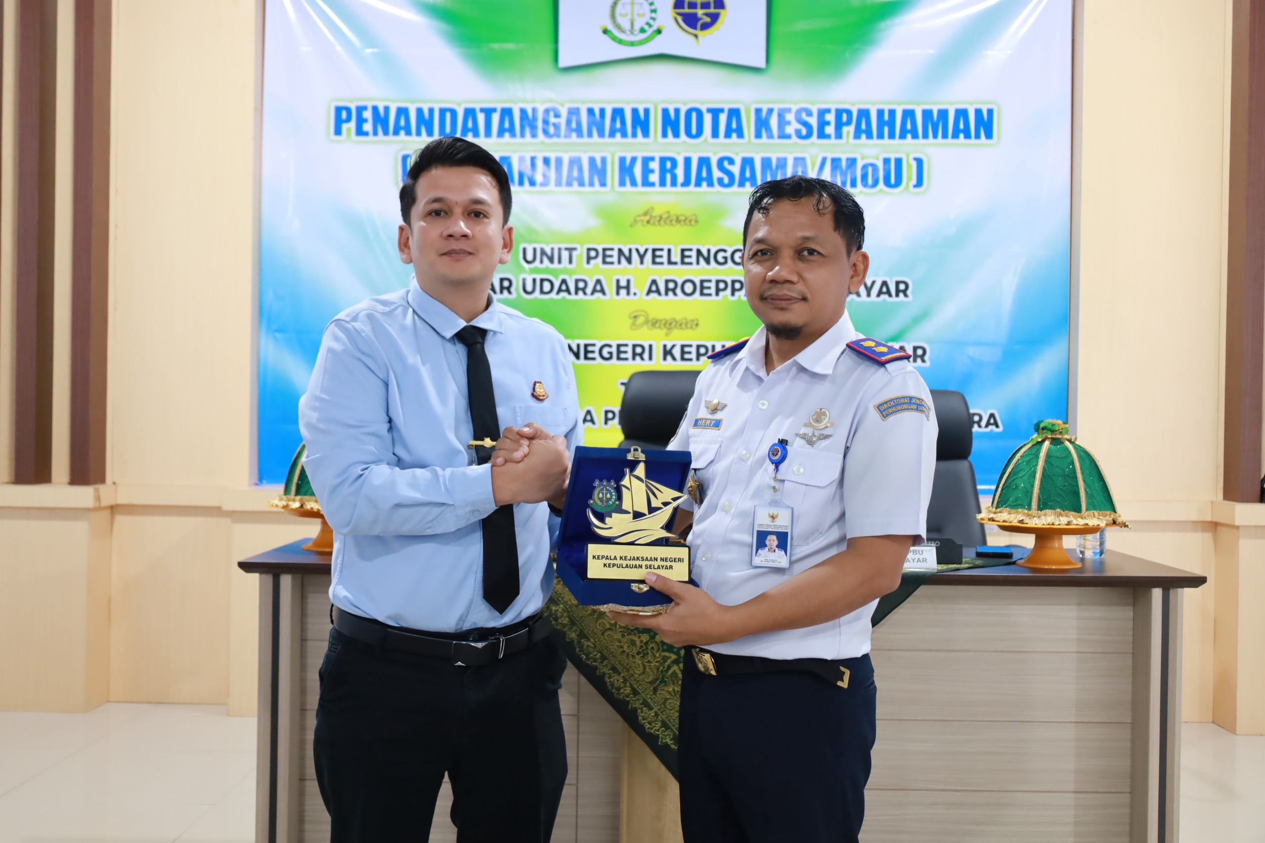 MoU Antara Kejari Kepulauan Selayar dan Bandara H Aroeppala Selayar