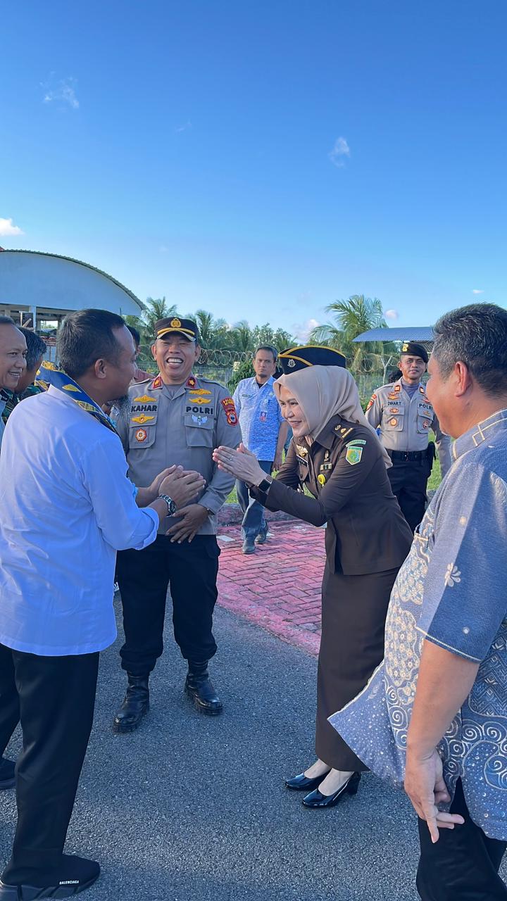 Penyambutan Kedatangan  Gubernur Sulawesi Selatan Beserta Rombongan  di Kabupaten Kepulauan Selayar
