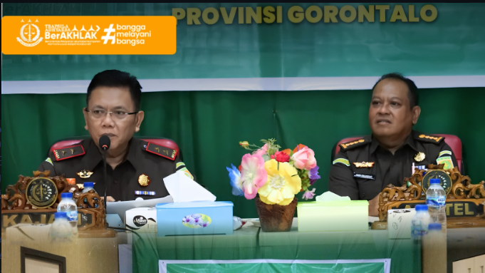 Kajati Gorontalo Pimpin Rapat PAKEM