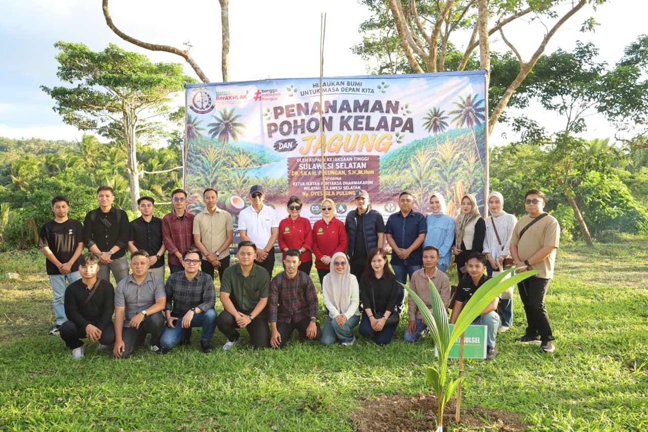 Penanaman Pohon Kelapa dan Jagung di Kabupaten Kepulauan Selayar