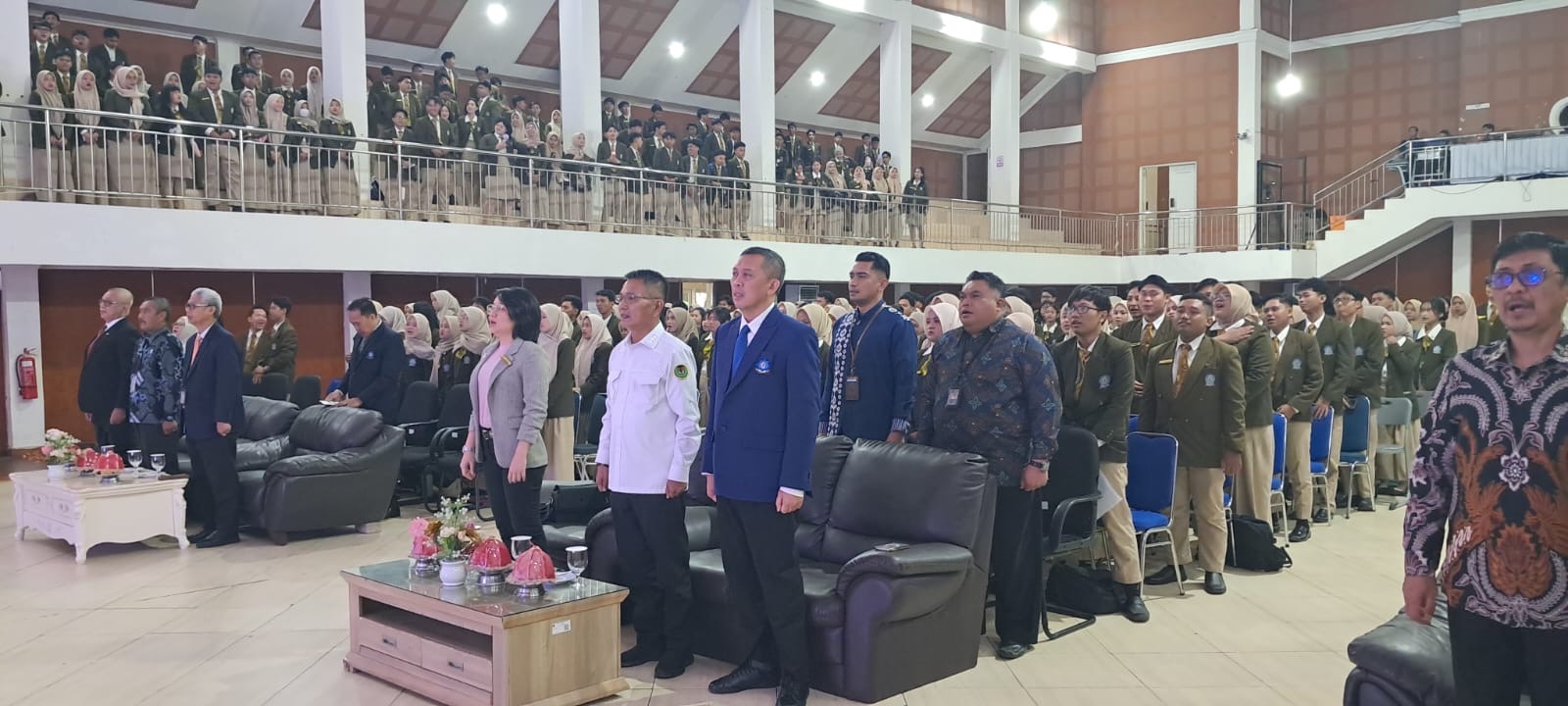 Asintel Kejati Sulsel Berikan Pembekalan Mahasiswa Poltekpar Makassar Tekankan Pentingnya Disiplin dan Bela Negara