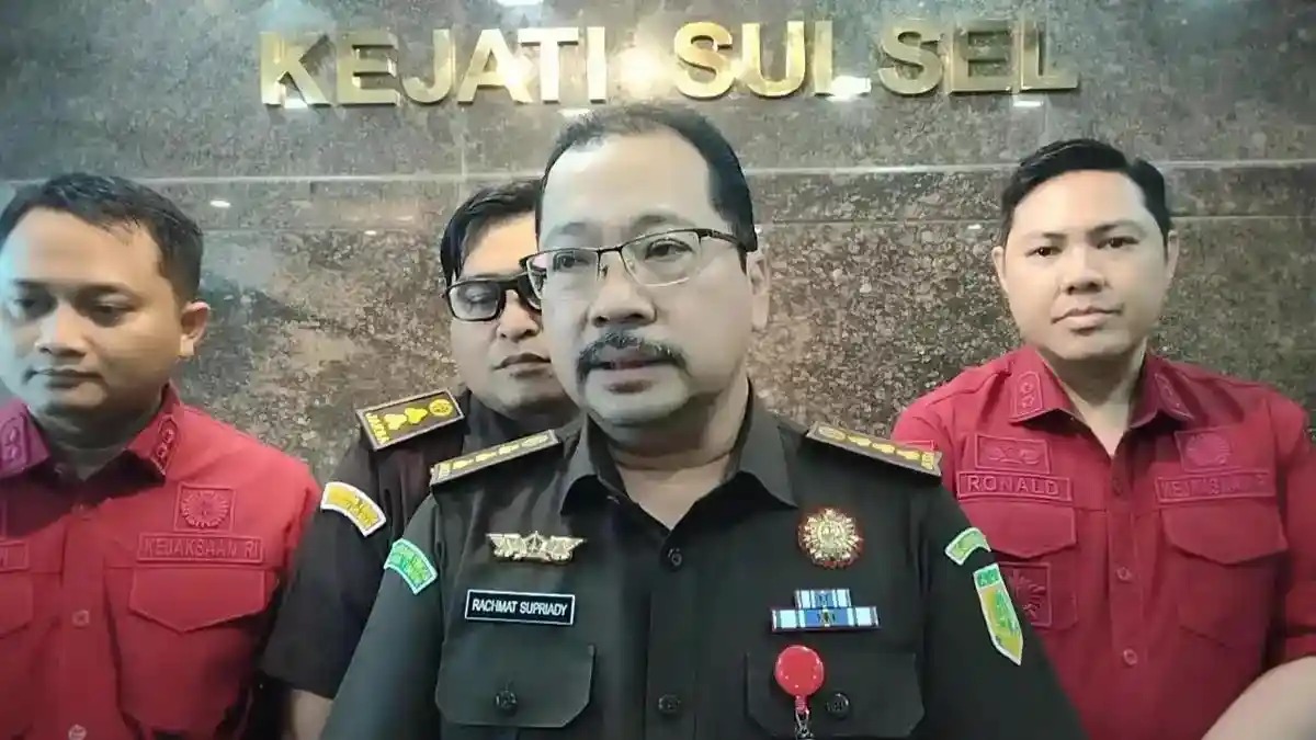 Lima Tersangka Kasus Dugaan Korupsi Pengadaan Bibit Nanas Tahap II JPU Kejati Sulsel Lakukan Penahanan 20 Hari