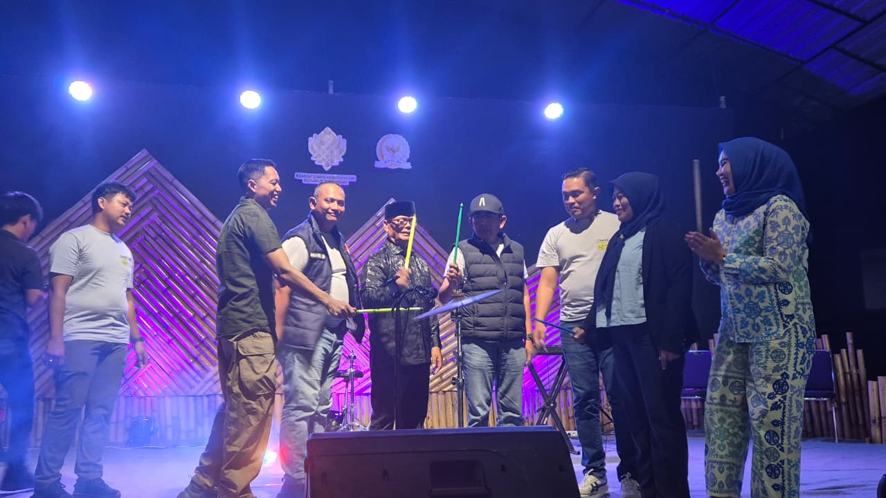 PEMBUKAAN SEMARAK BUDAYA MASSENREMPULU FESTIVAL 2026 DAN UMKM EXPO YANG DIRANGKAIKAN HUT BHAYANGKARA KE-80 SERTA HARI BHAKTI ADHYAKSA KE-66