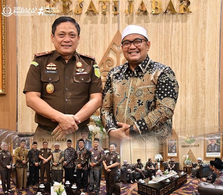 Kajati Jabar Sambut Kunjungan Silaturahmi Ketua MUI Jawa Barat Wujudkan Sinergi untuk mendukung Penegakan Hukum yang Berkeadilan