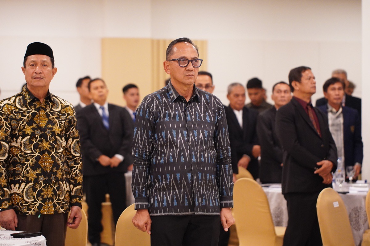 Kajati Sulsel Sila Pulungan Hadiri Pelantikan DPC PERADI SAI Makassar Dukung Sinergi Penegakan Hukum Berkeadilan
