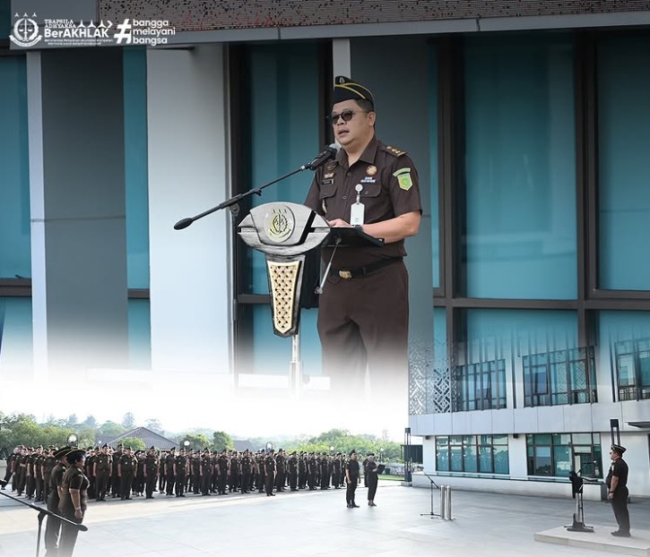 Koordinator pada Kejati Jabar Pimpin Apel Kerja Tekankan Pentingnya Menjaga Nama Baik Institusi Kejaksaan