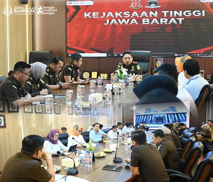 Kajati Jabar Pimpin Rapat Koordinasi Penanganan Perkara Tindak Pidana Umum Atas Nama Tersangka TH